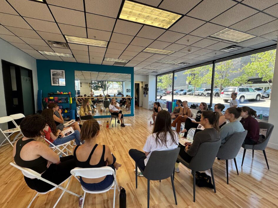 Northern-NV-Healthy-performer-workshop-people-sitting-in-a-circle-together